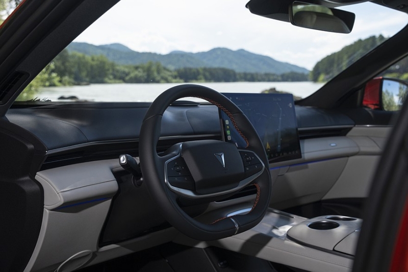 Changan объявил о старте продаж Deepal S07 на российском рынке, цена известна