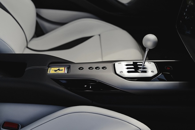 Ferrari 12Cilindri Manuale: очень дорогой симулятор МКП с &laquo;защитой от дурака&raquo;