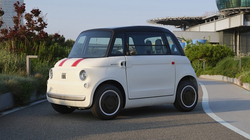 Fiat подготовил спецверсию Topolino Sport и концепт Multiplina