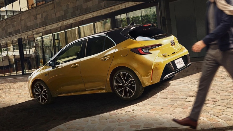 Хэтчбек Toyota Corolla Sport получил обновки и юбилейную спецверсию