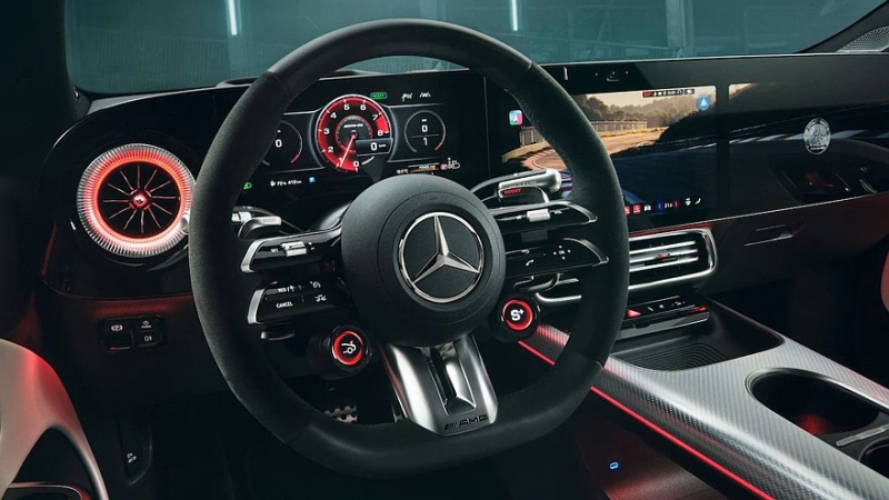 Новый Mercedes-AMG CLA 45: 680-сильная трёхмоторная установка, 2,7 секунды до &laquo;сотни&raquo;