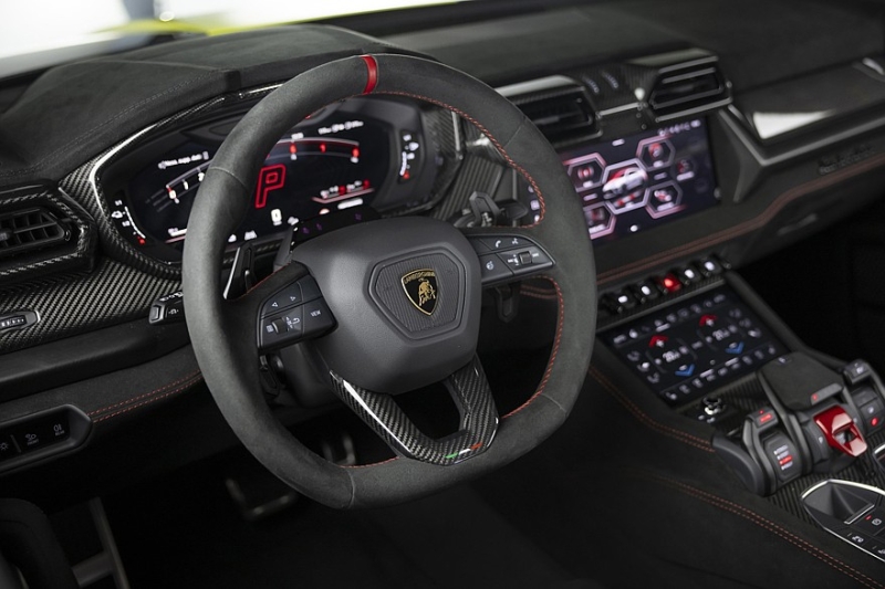 Рассекречен самый мощный серийный кроссовер Lamborghini – Urus SE Performante