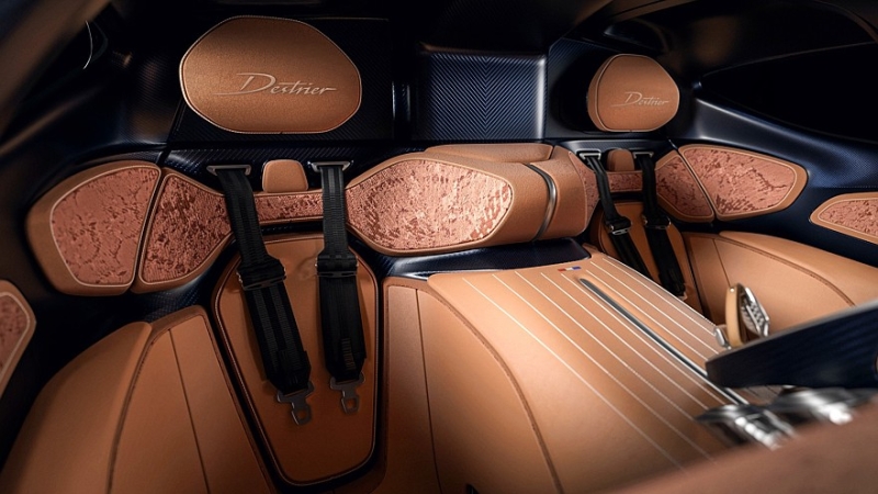 Bugatti Destrier: дорожный «боевой конь» на базе трекового суперкара Bugatti Bolide