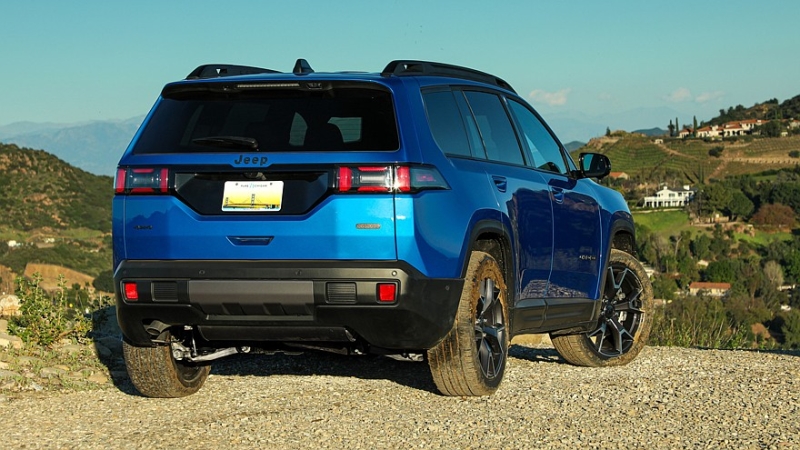 Jeep Cherokee нового поколения сменит платформу, прописку и появится скорее, чем ожидалось