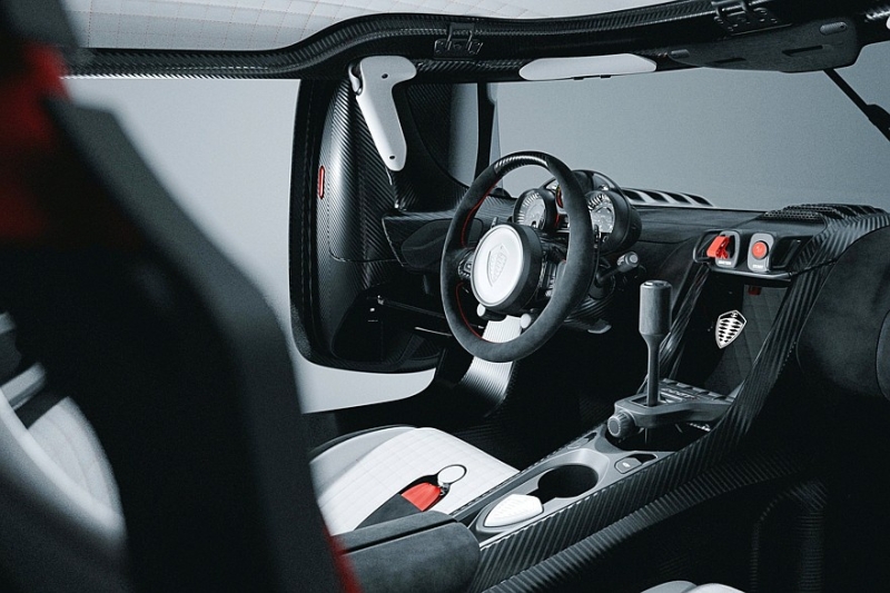 Koenigsegg CCGT1: классические формы, очень мощный V8 и трековая закалка