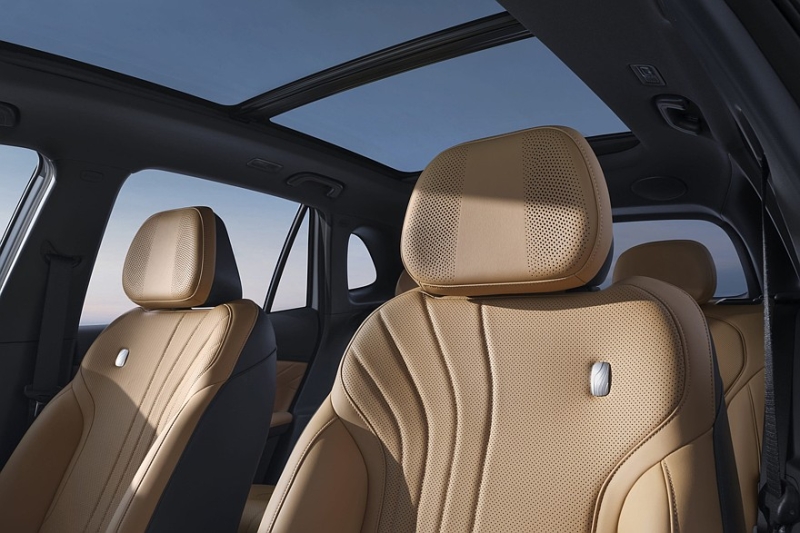 Кроссовер Geely EX5 с новой техникой обзавёлся российским ценником