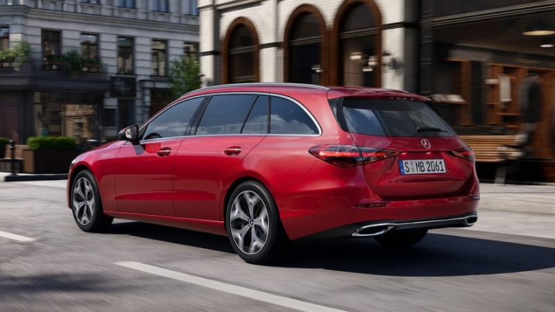 Mercedes-Benz рассекретил обновлённые седан и универсал C-Class с ДВС. Цены известны