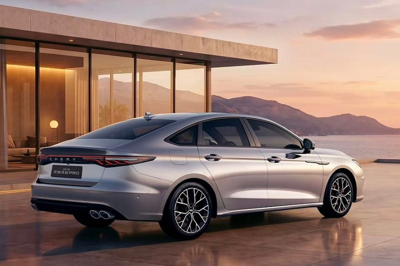 Обновлён седан Chery Arrizo 8 Pro. В России модель появится под маркой Tenet