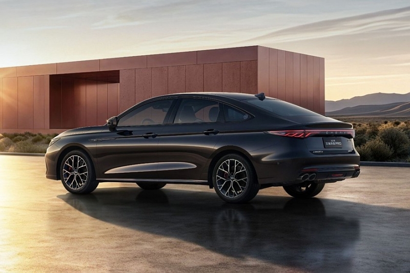 Обновлён седан Chery Arrizo 8 Pro. В России модель появится под маркой Tenet