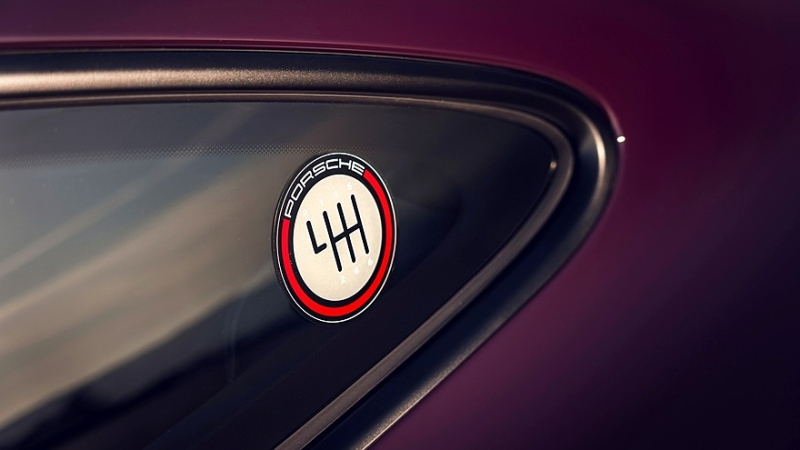 По заявкам трудящихся: Porsche 911 Carrera S снова доступен на &laquo;механике&raquo;, но есть нюанс