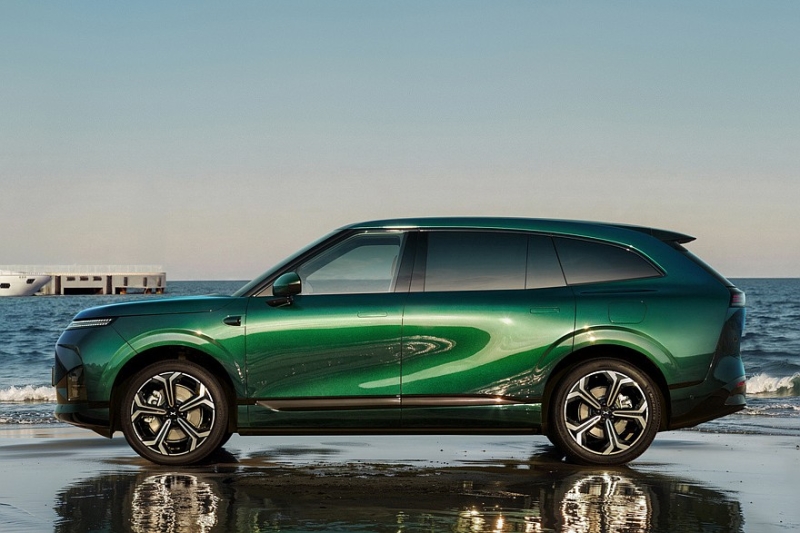 Показан кроссовер Xpeng G9L &ndash; младший брат флагманского Xpeng GX