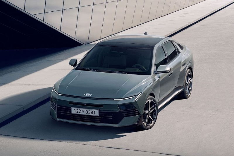 Седан Hyundai Elantra нового поколения с крутым дизайном: продажи начались