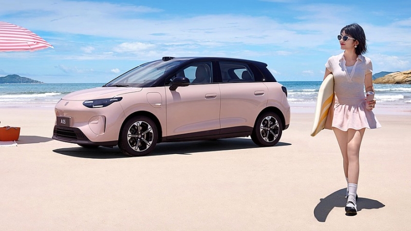 Современно, уютно, просторно и очень дёшево: хэтчбек Leapmotor A05 выходит на рынок
