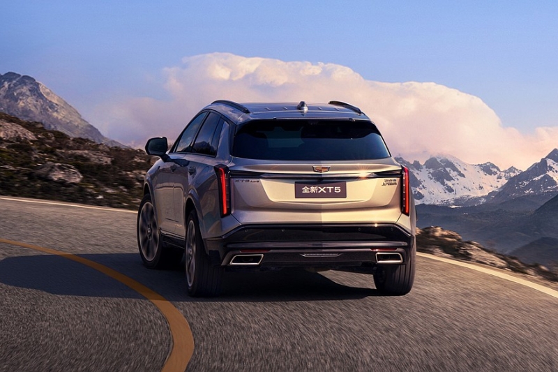 &laquo;Второй&raquo; Cadillac XT5 с новой начинкой: скоро в продаже