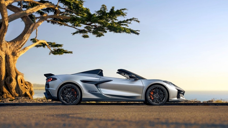 Chevrolet Corvette ZR1X официально стал самым быстрым серийным суперкаром Америки