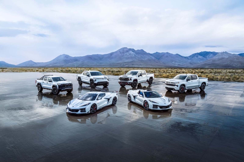 Chevrolet подготовил юбилейные версии Corvette, Colorado и Silverado
