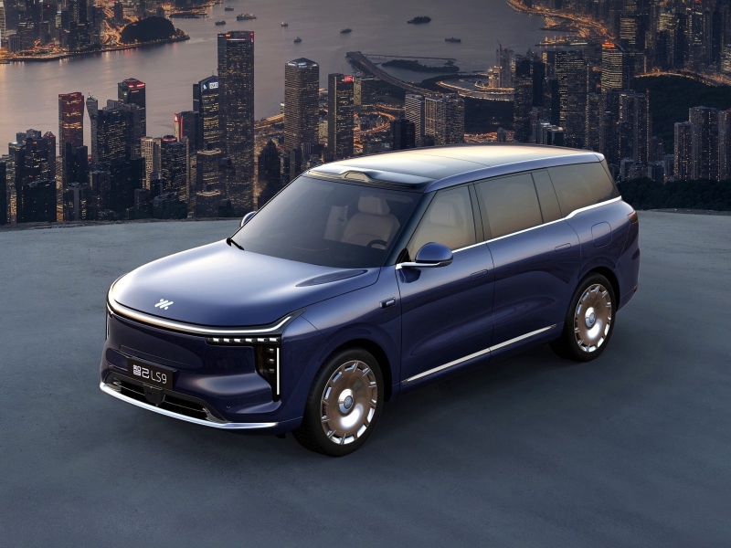 Флагманский гибридный кроссовер IM LS9 выходит на рынок в двух версиях