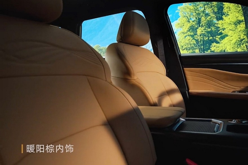 Geely полностью раскрыла дизайн обновлённого кроссовера Okavango