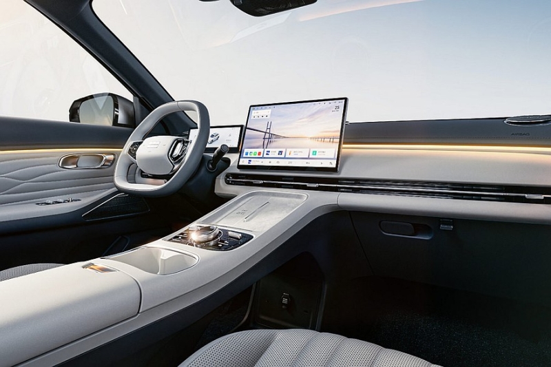 Кроссовер Geely Galaxy Starship 7, который доступен и в России: анонсирована новая версия