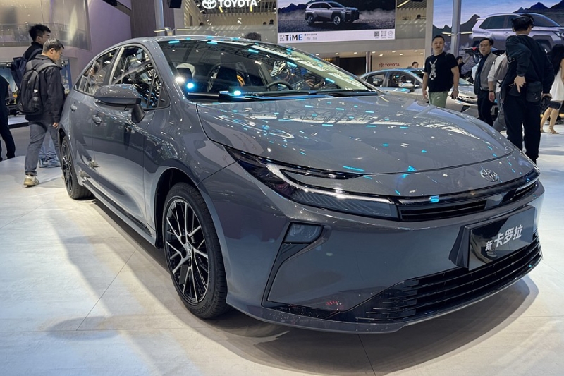 Toyota полностью рассекретила рестайлинговую Corolla в актуальном фирменном дизайне